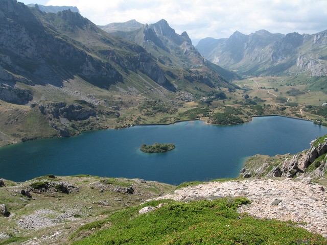 Lago del Valle